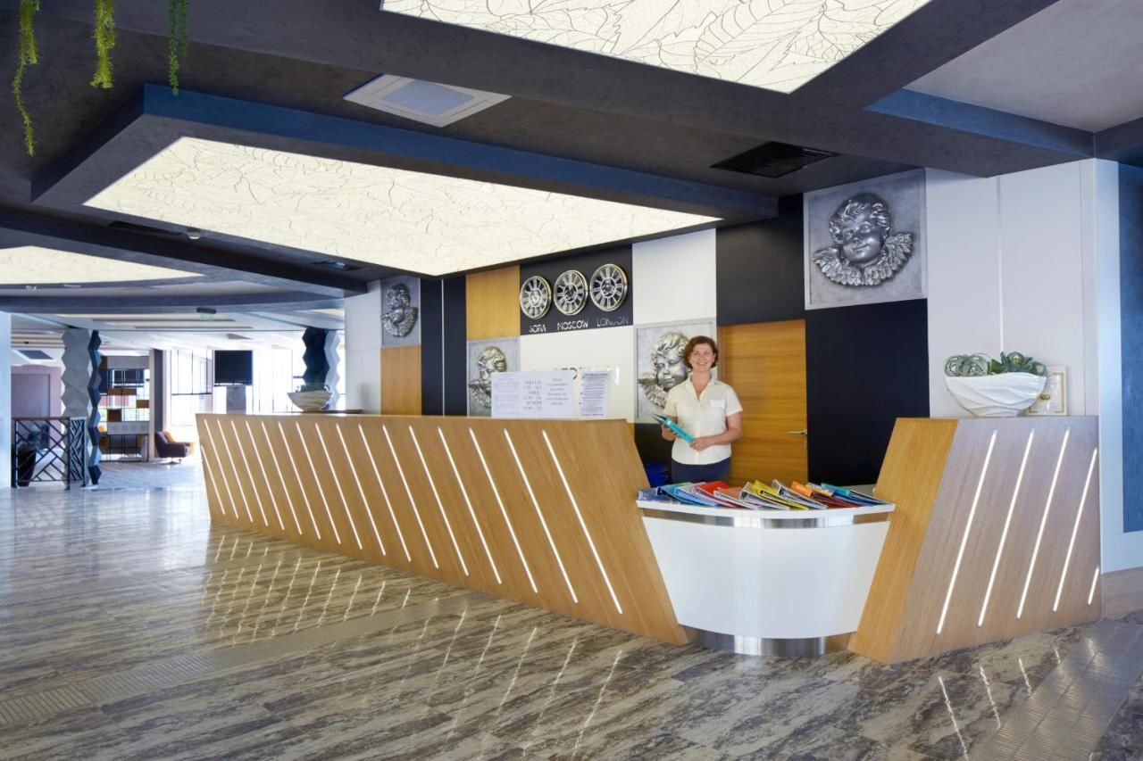 Отель Paradise Beach Residence Свети-Влас